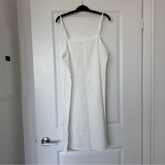 Black and White Oversized Chiffon Contrast Pattern Dress - Picture 2 of 6